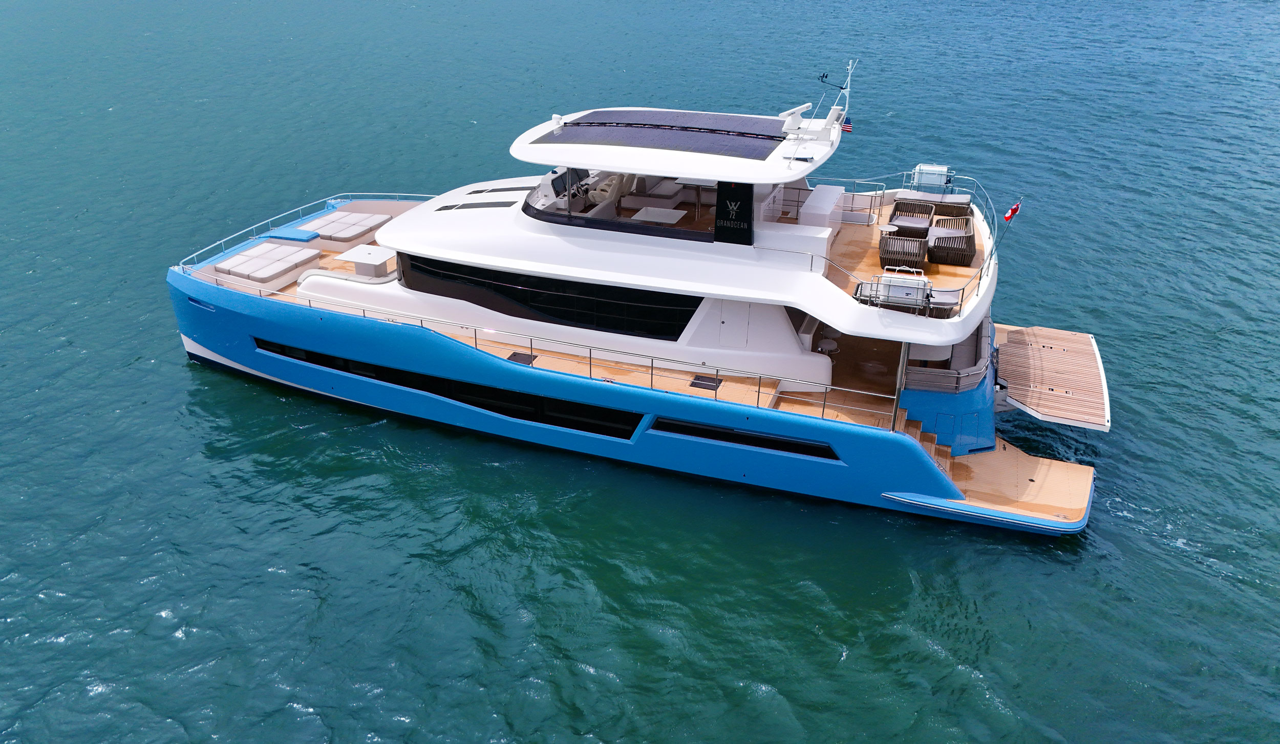 W-72 yacht "Roy Cay" aerial photo